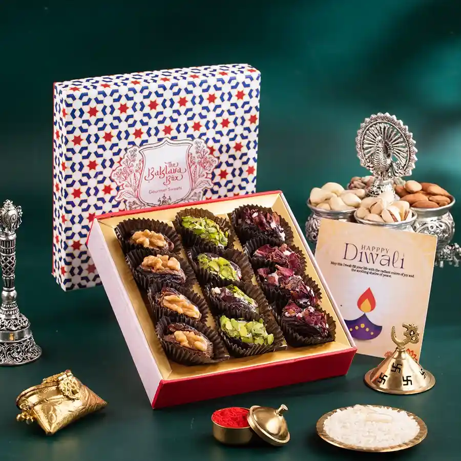 Elegant box of Red Imperial Dates, highlighting their luxurious and sweet nature.