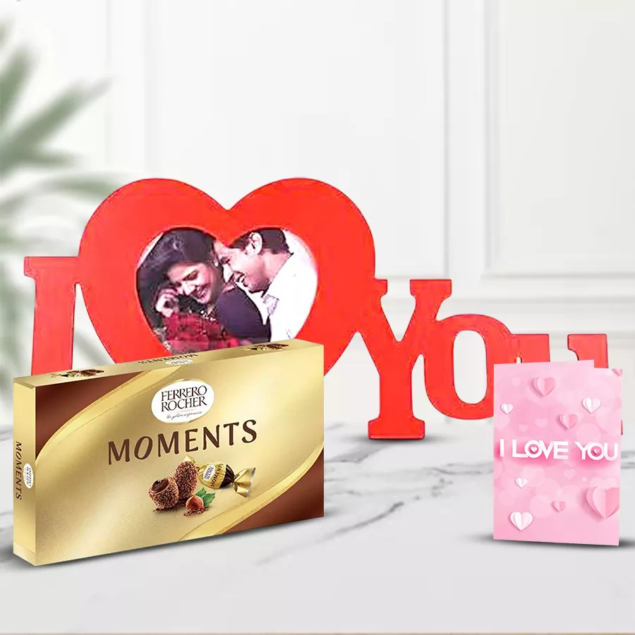 Personalized gift combo with a "HB I Love You" keepsake, Ferrero Moments chocolates, and a message card