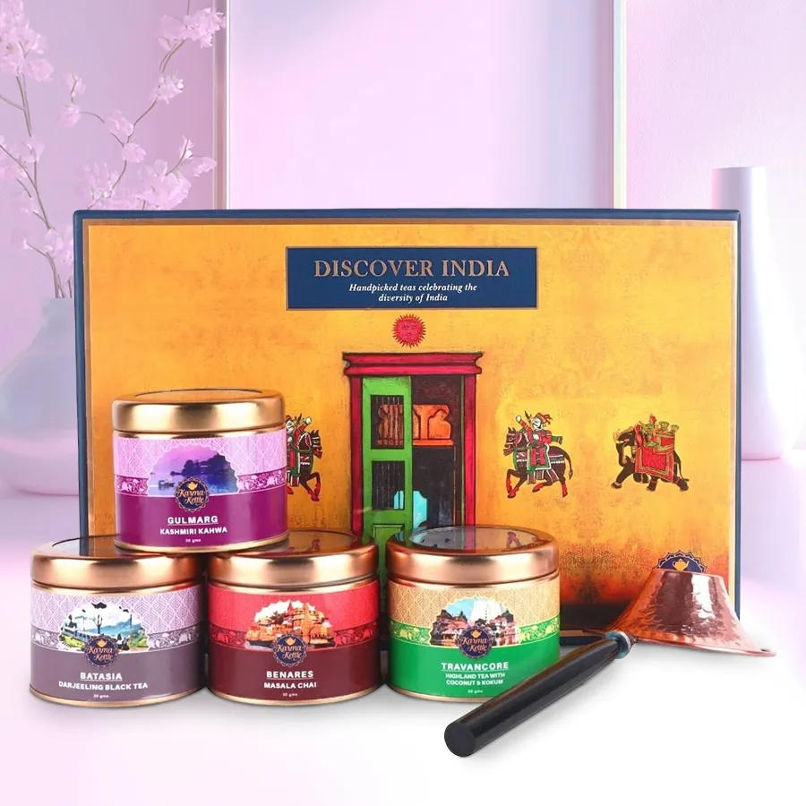 Feel it Royal Premium Tea Gift Box featuring five unique blends with a stylish copper tea strainer