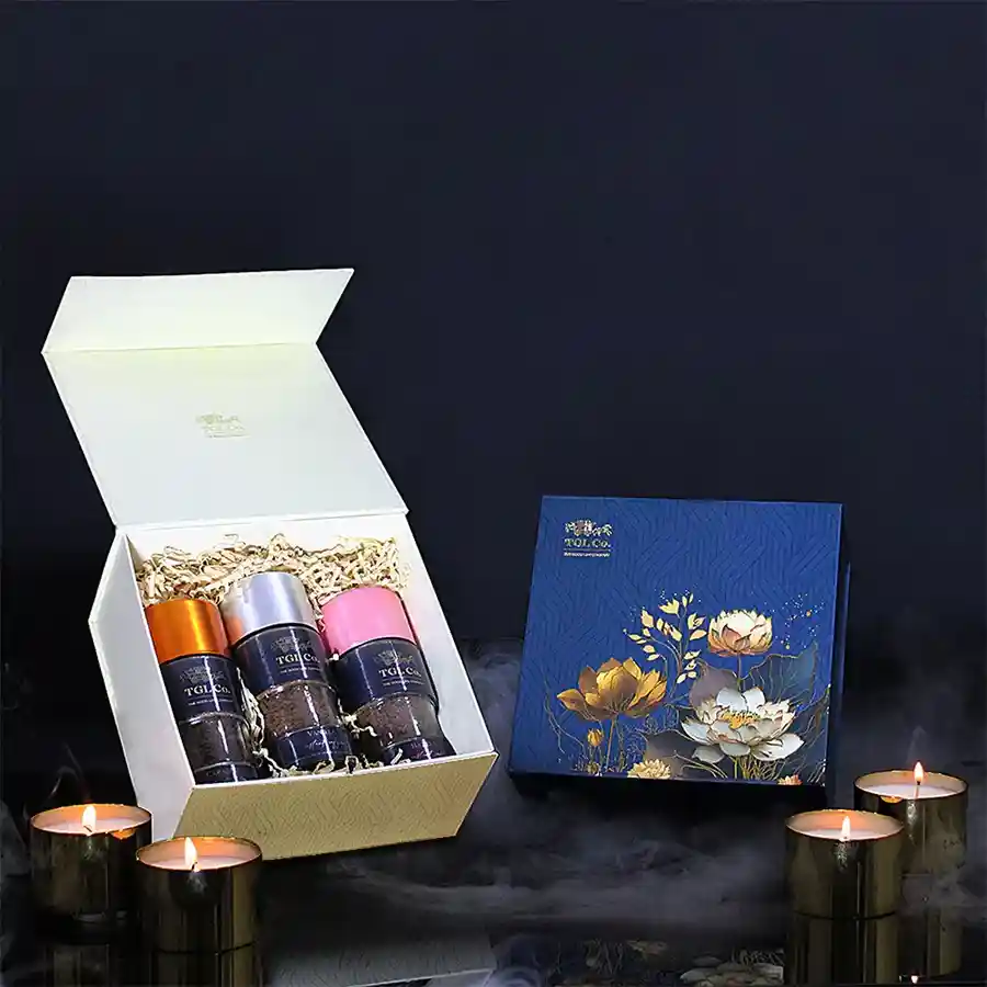Refreshing Instant Coffee Gift Box with Hazelnut, Caramel, and Vanilla flavors