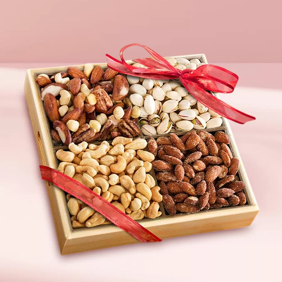 Fabulous Gift Tray of Assorted Dry Fruits for Mom