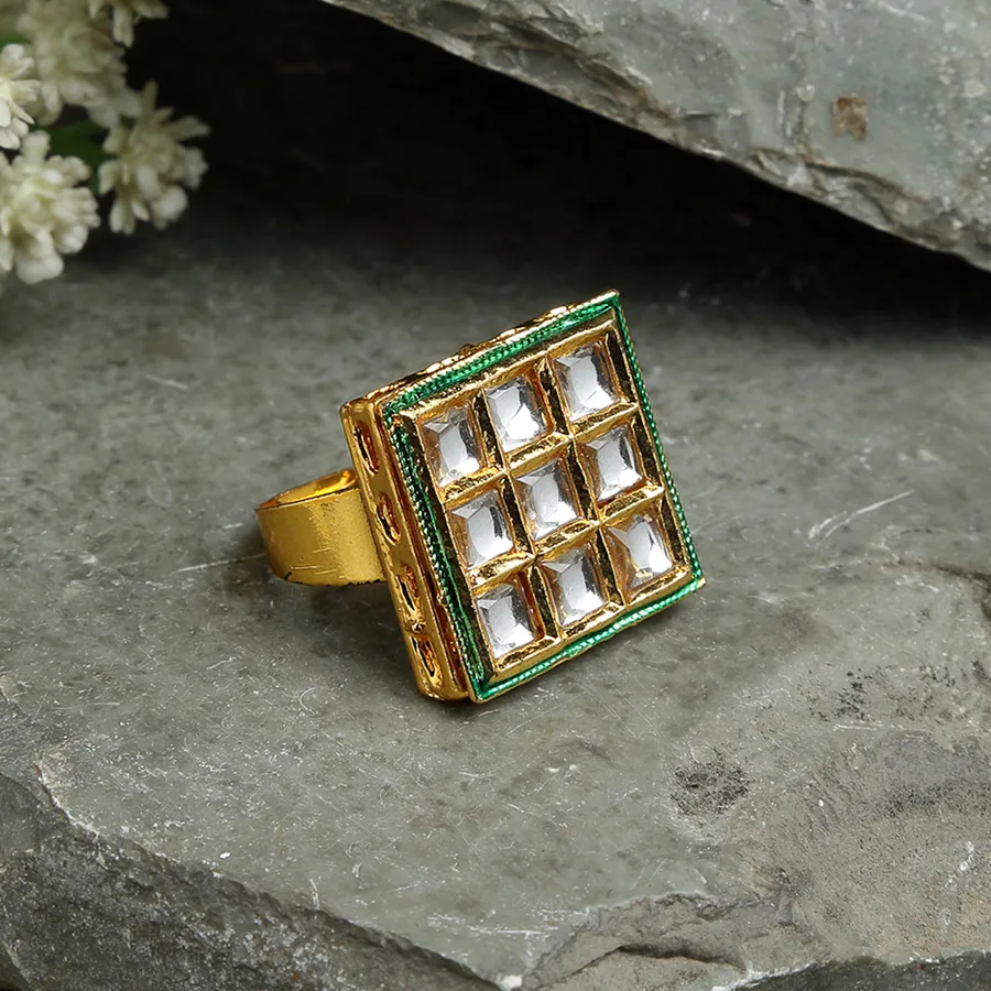 Remarkable Kundan Ring
