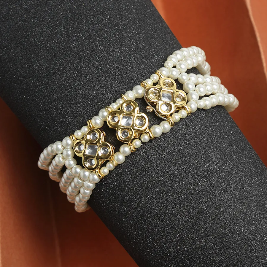 Radiant Kundan N Pearl Bracelet