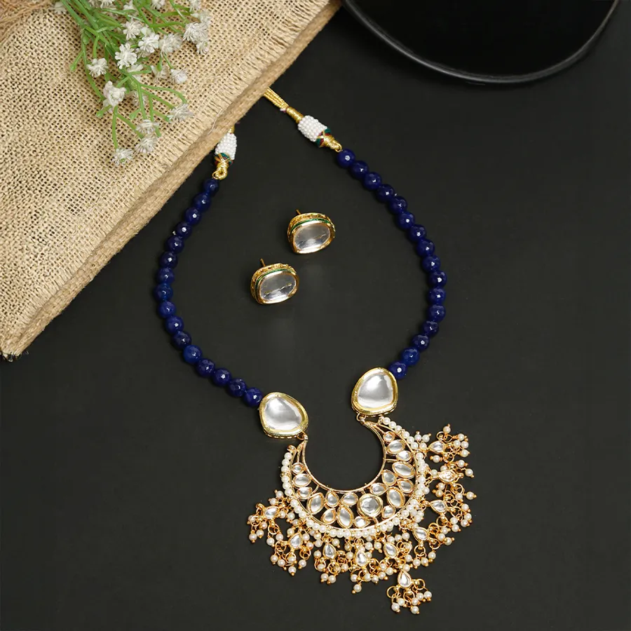 Sparkling Kundan Jewelry Gift Set