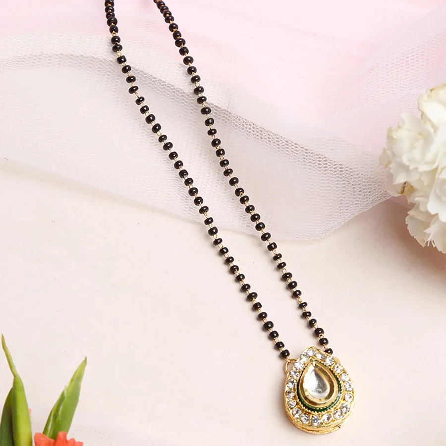 Classic Kundan Mangalsutra