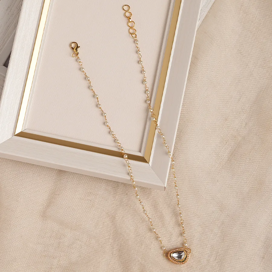 Radiant Kundan Artisan Necklace