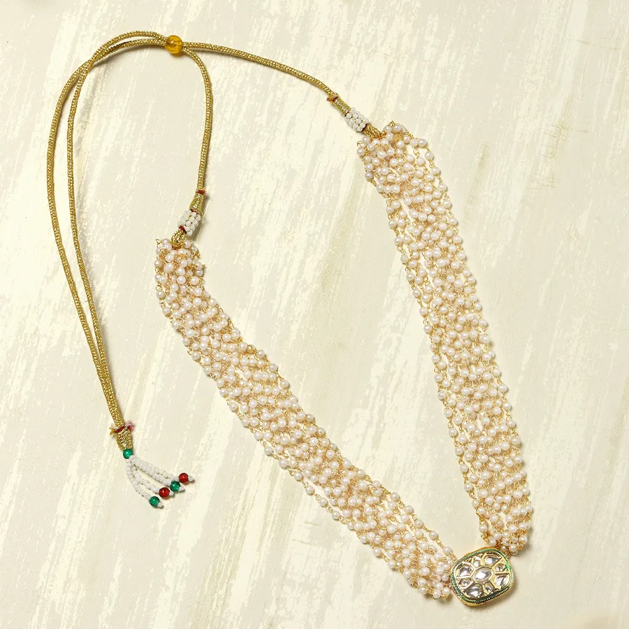 Glamorous Kundan Jewels Choker