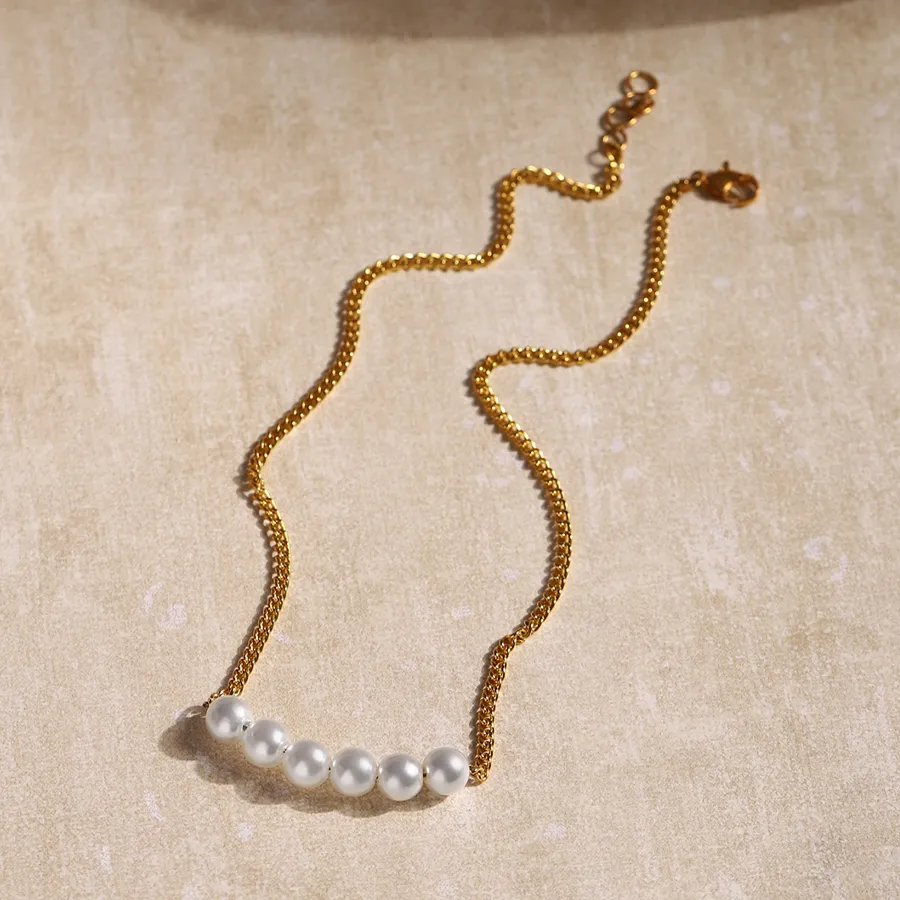 Graceful Pearl Pendant