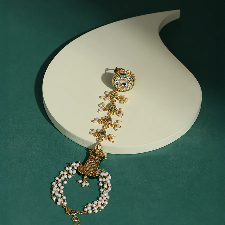 Chic Kundan Wrist Adornment