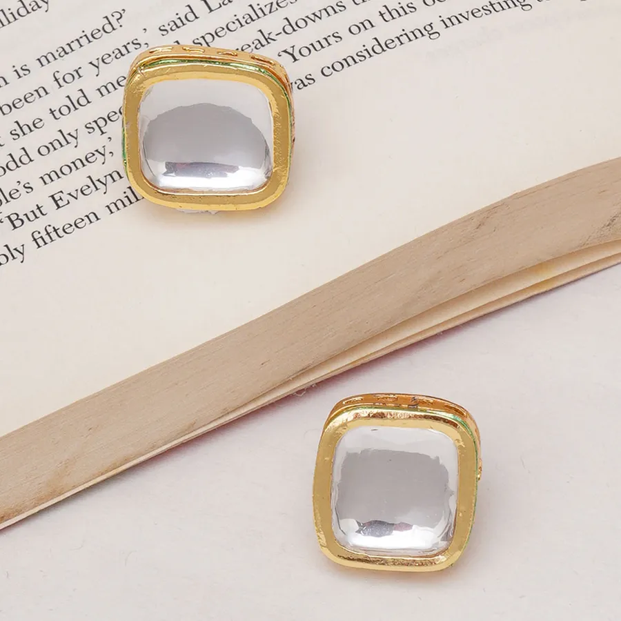 Classy Kundan Studs