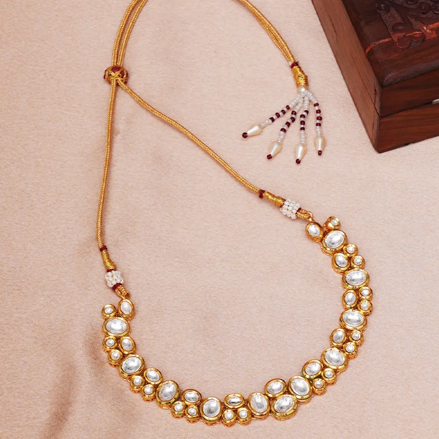 Glamorous Kundan Necklace Set