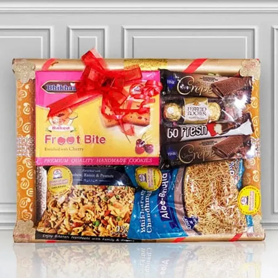 Remarkable Sweets N Namkeen Hamper