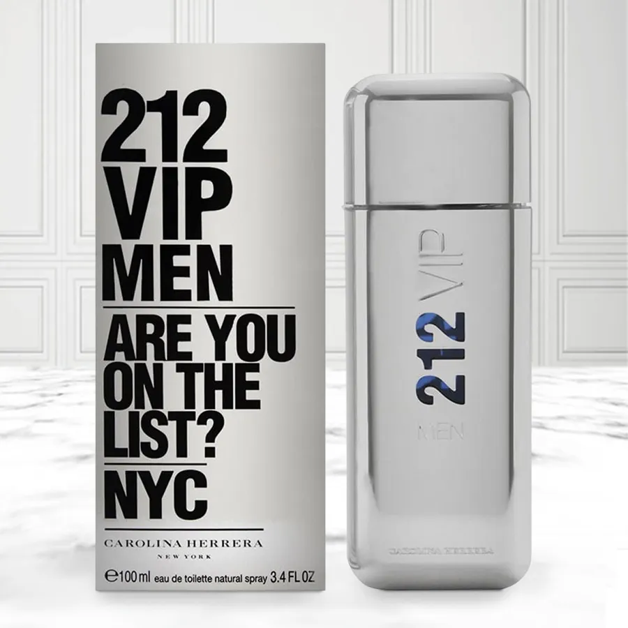 Carolina Herrera 212 VIP Men Eau de Toilette 100 ml gift with woody fragrance notes of Passion Fruit, Ginger, and Vodka.