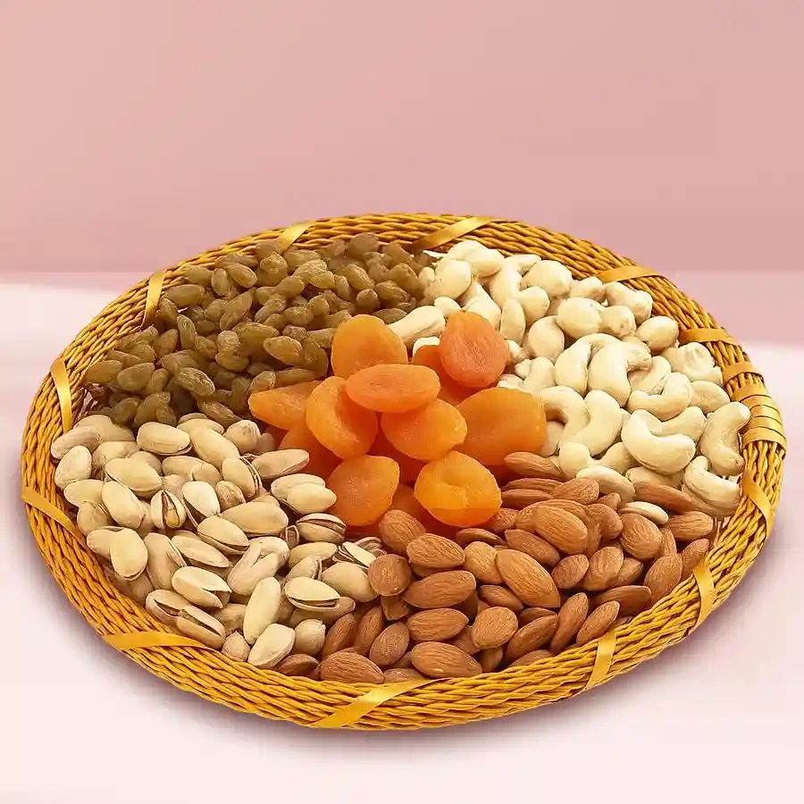1kg Gourmet Dry Fruits Gift Basket with Almonds, Cashew, Raisin, Pistachio, and Dried Apricot in a Cane Basket.