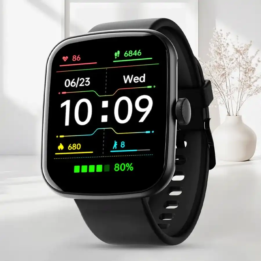 Stunning boAt Wave Style Smart Watch in Active Black with multiple sports modes and over 600 customizable watch faces.