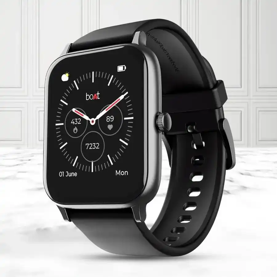 Classic boAt Xtend Pro Smart Watch in Active Black featuring a vibrant AMOLED display and Bluetooth calling capabilities.