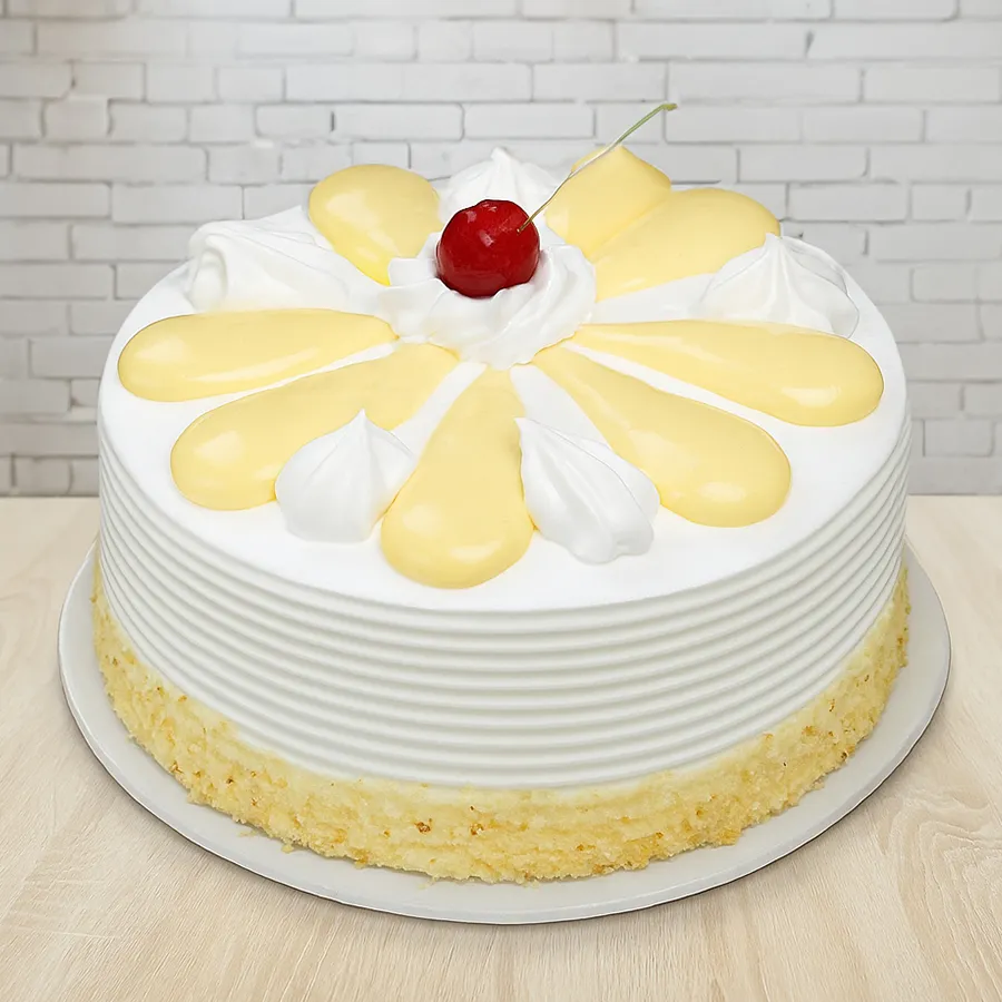 Exceptional 1 Kg Vanilla Cake from 3/4 Star Bakery, perfect for gifting on special occasions.