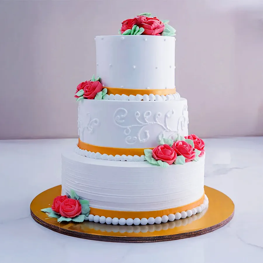 Stunning three-tier wedding cake, 7 Kg, perfect for memorable celebrations.