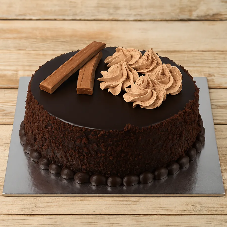 1/2 kg Delightful Kitkat Indulgence Cake, perfect for special occasions.