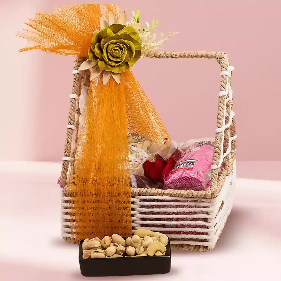 Festive Nut N Dried Fruit Delight