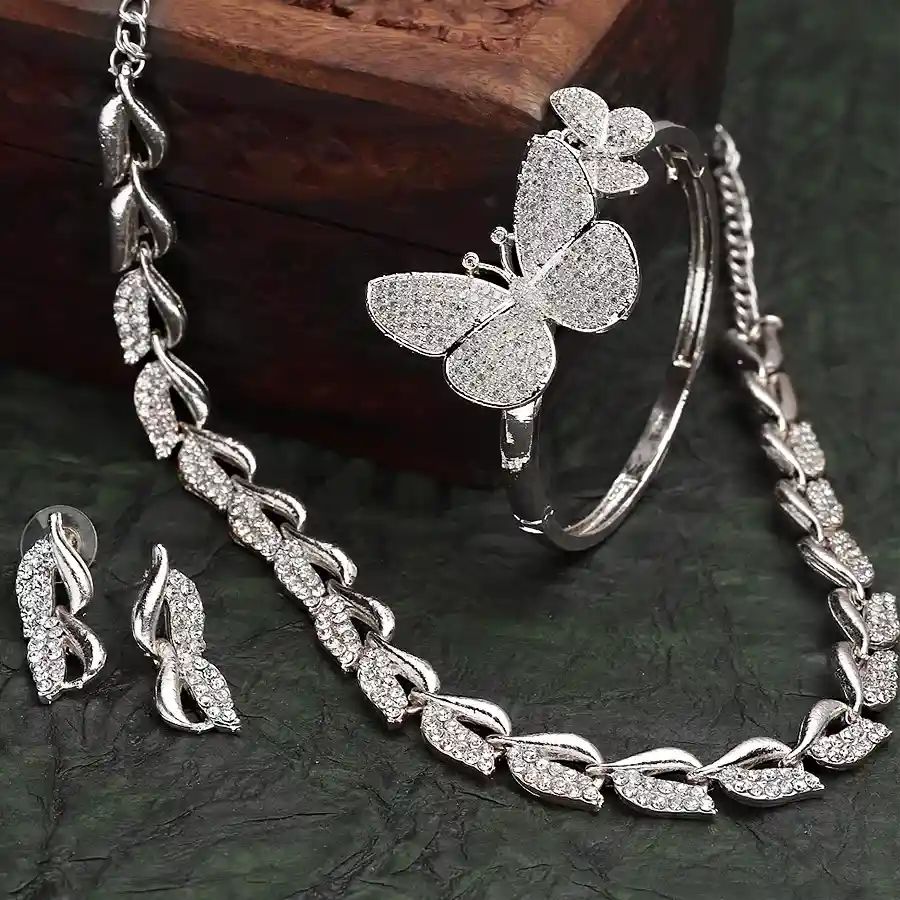 Sparkling AD Jewellery Set