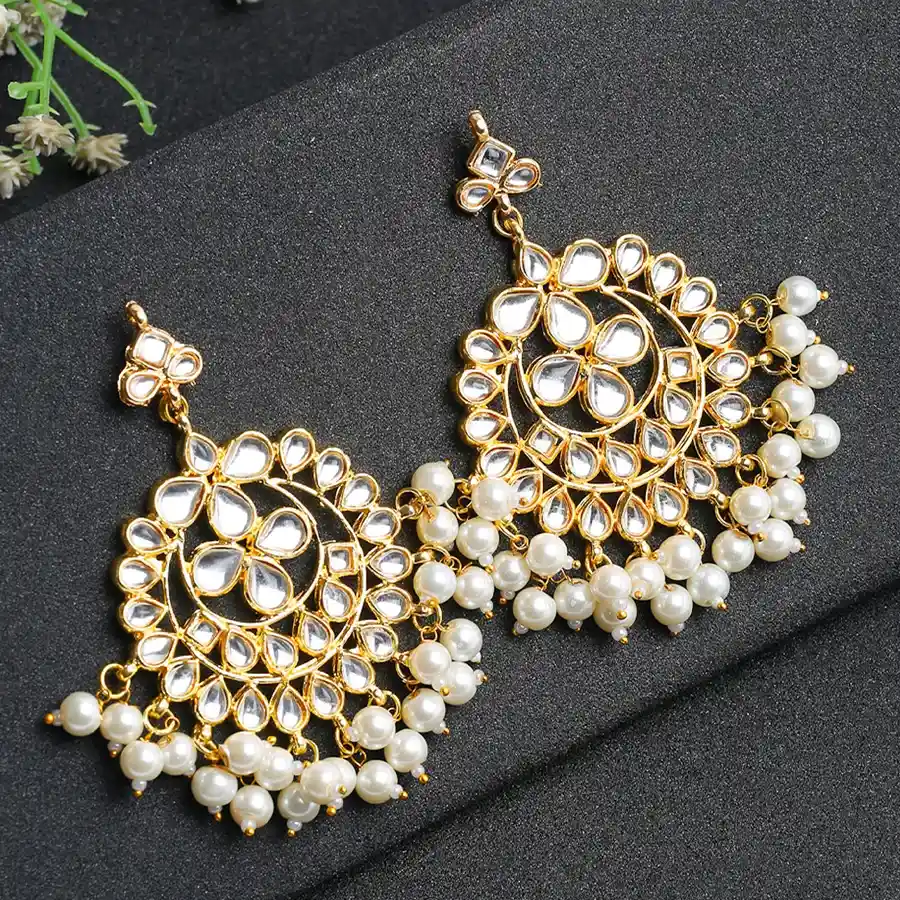 Graceful Kundan Pearl Earrings