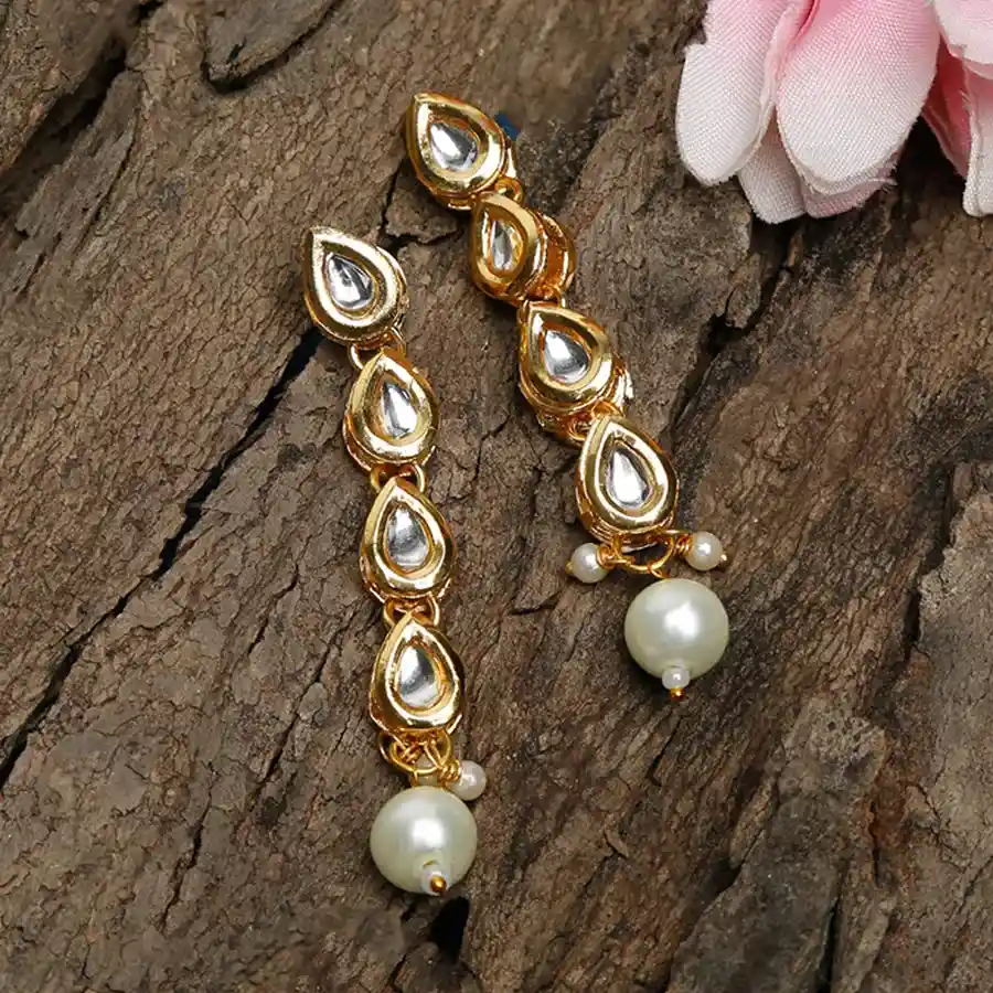 Kundan Pearl Elegance Earrings