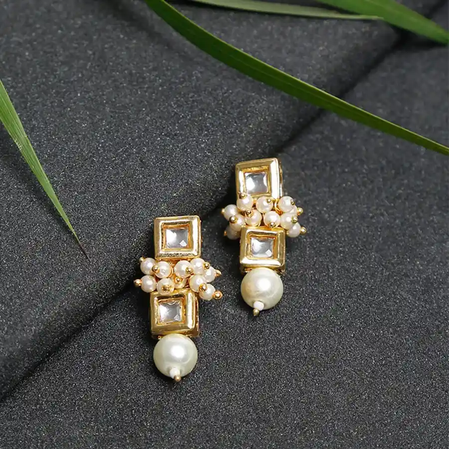 Radiant Kundan Earrings Set