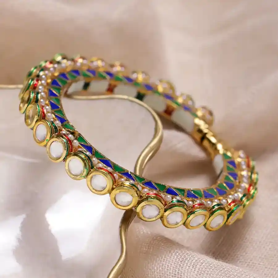 Luxurious Stone Studded Bangle