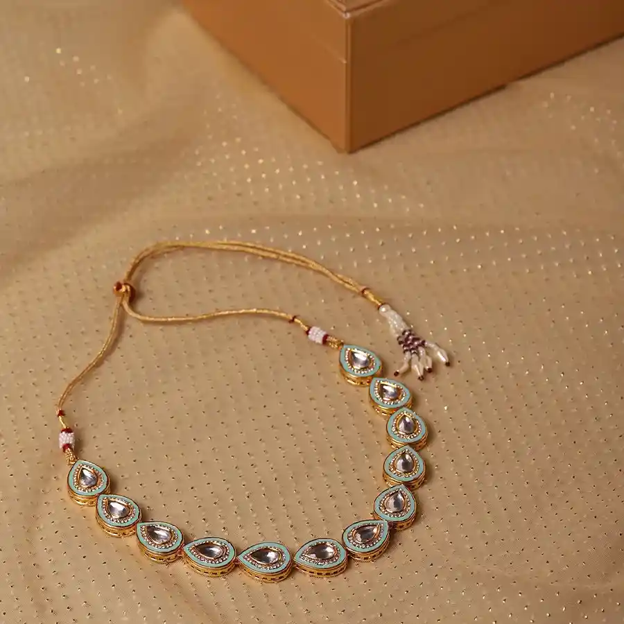 Luxurious Kundan Statement