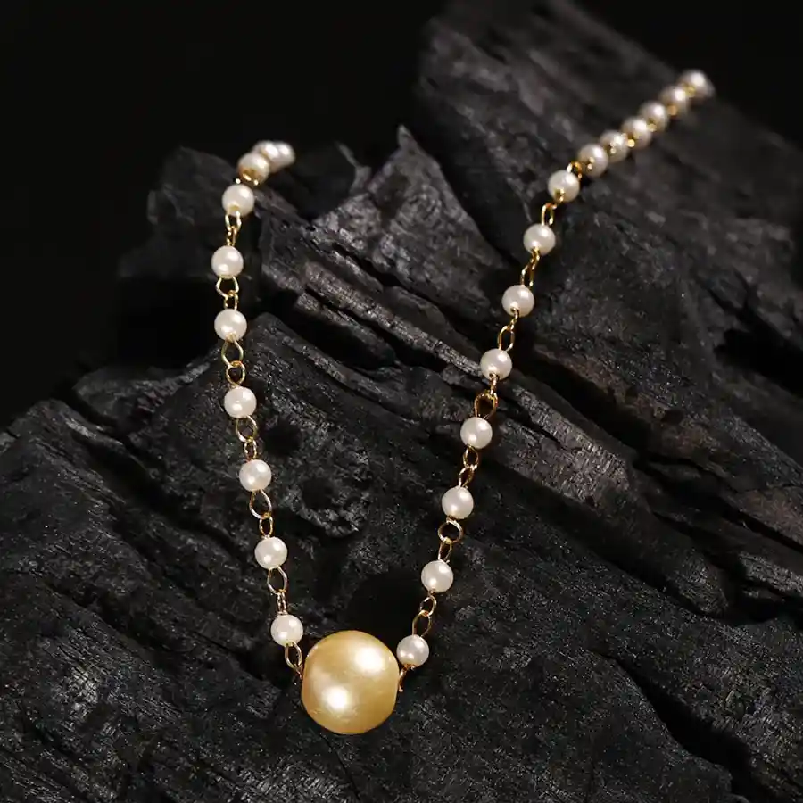 Timeless Pearl Aura Necklace