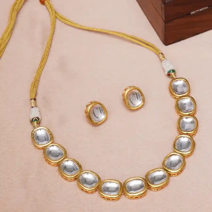 Luxe Kundan Choker Earring Duo