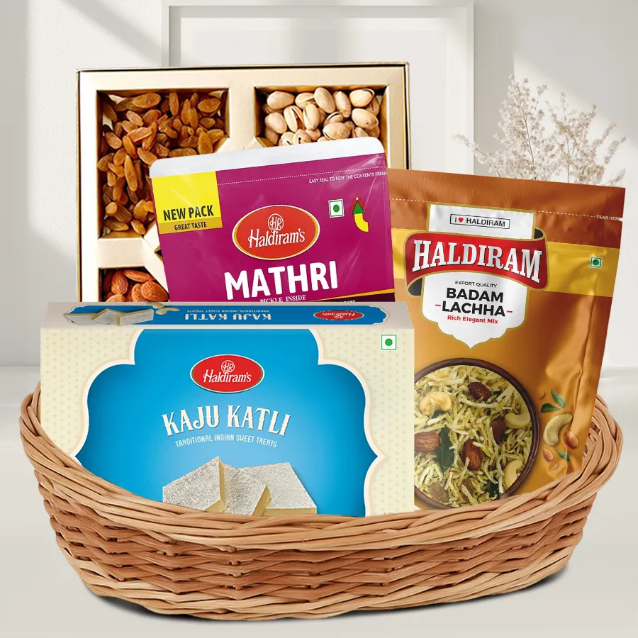 Sweets N Savory Basket Hamper