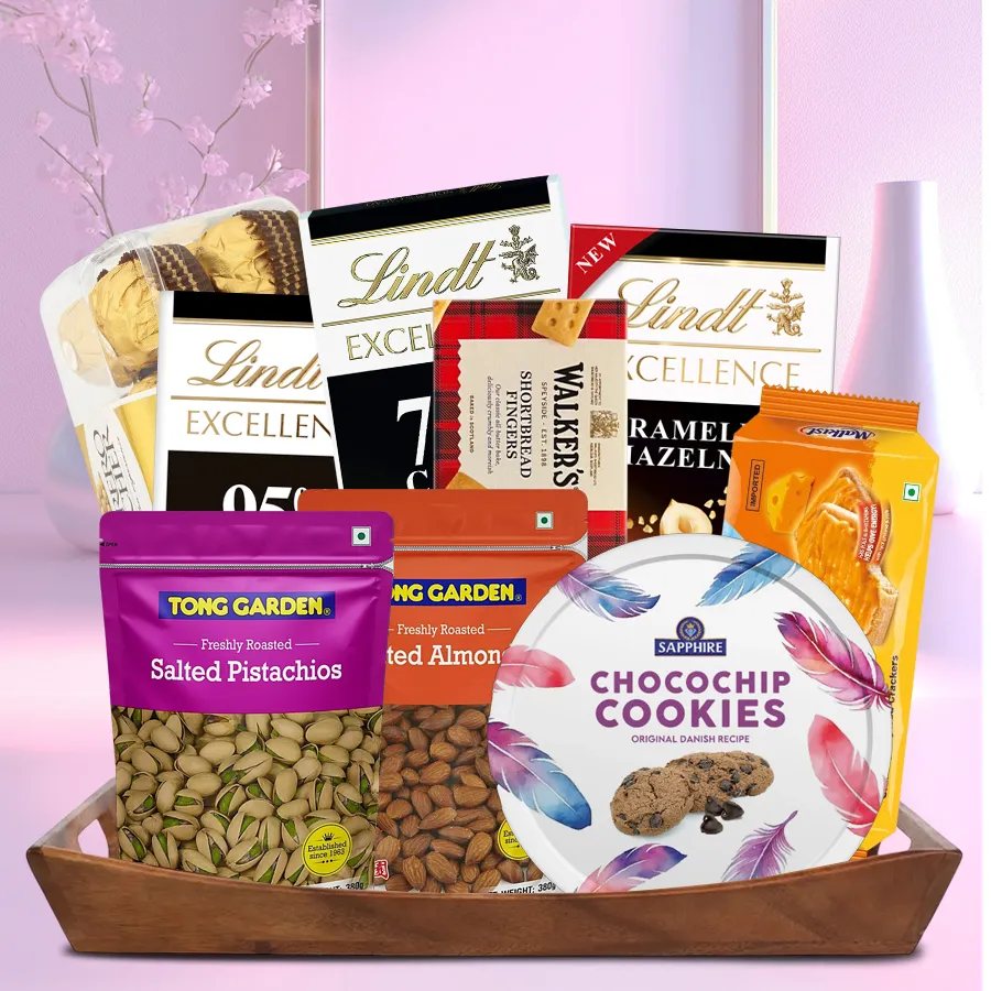 Amazing Snacks Treat Gift Tray