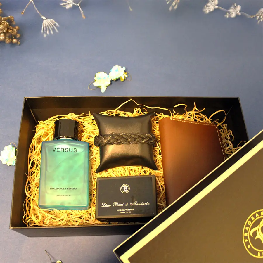 Stunning Mens Travel Essentials Gift Set