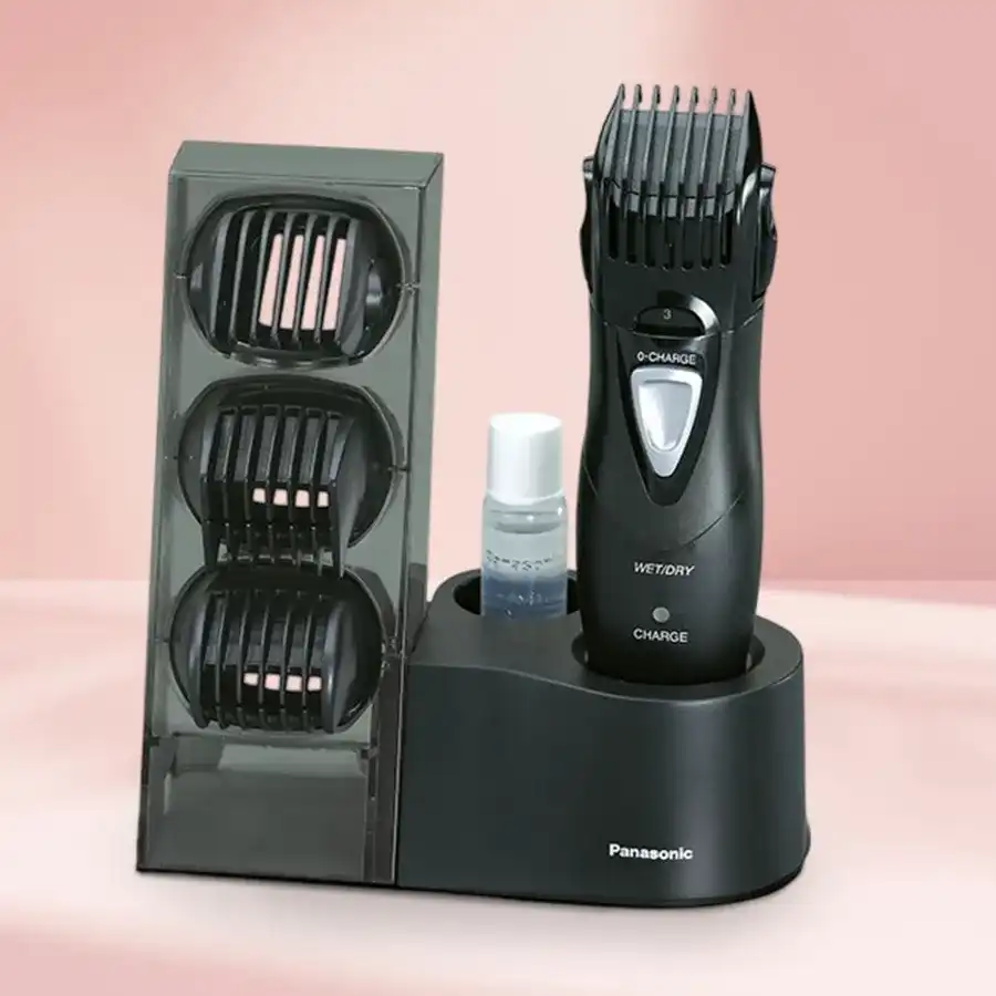 Panasonic 6-in-1 Men's Grooming Kit featuring washable head and stainless steel blades for versatile grooming options.