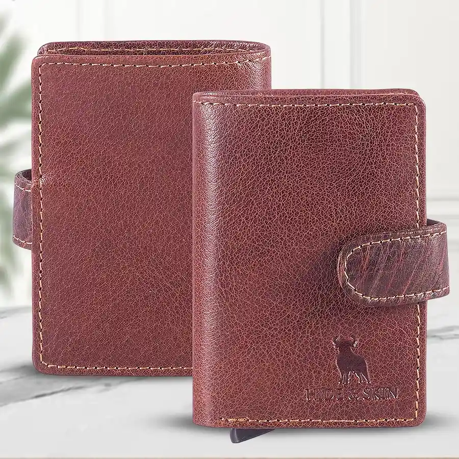 Chic leather card holder and earphone organizer set in brandy color.