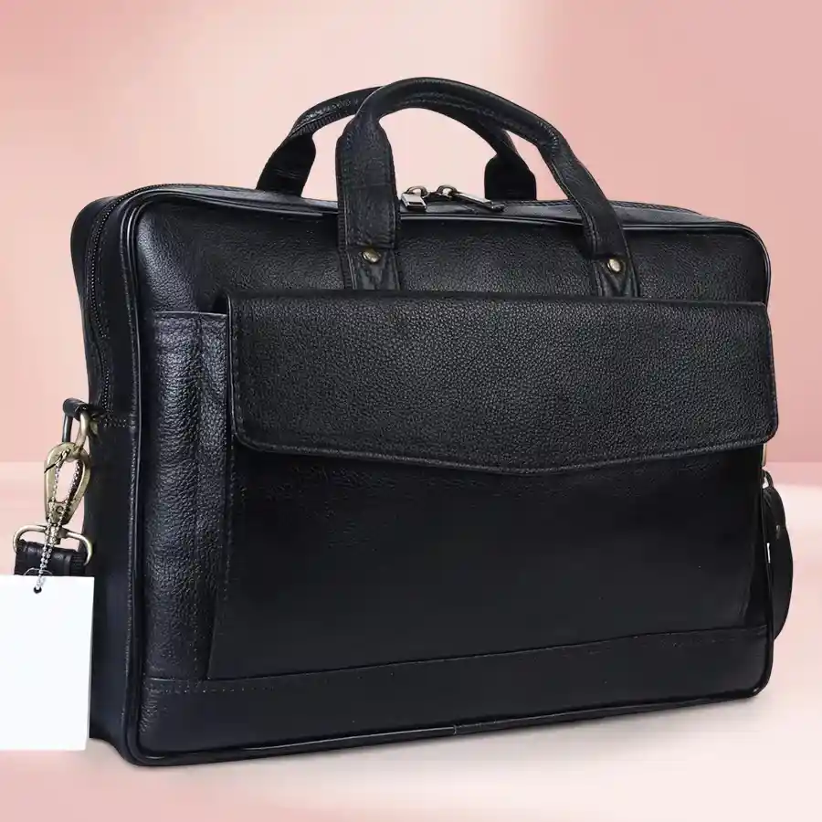 Stylish Expandable Leather Laptop Bag for men in Black Napa, designed for 16" laptops with adjustable strap and expandable feature.