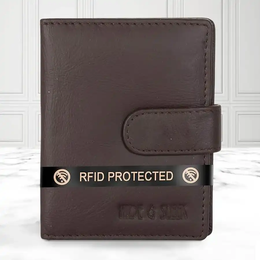 Redwood Brown Stylish RFID Leather Card Holder Wallet for men and women.